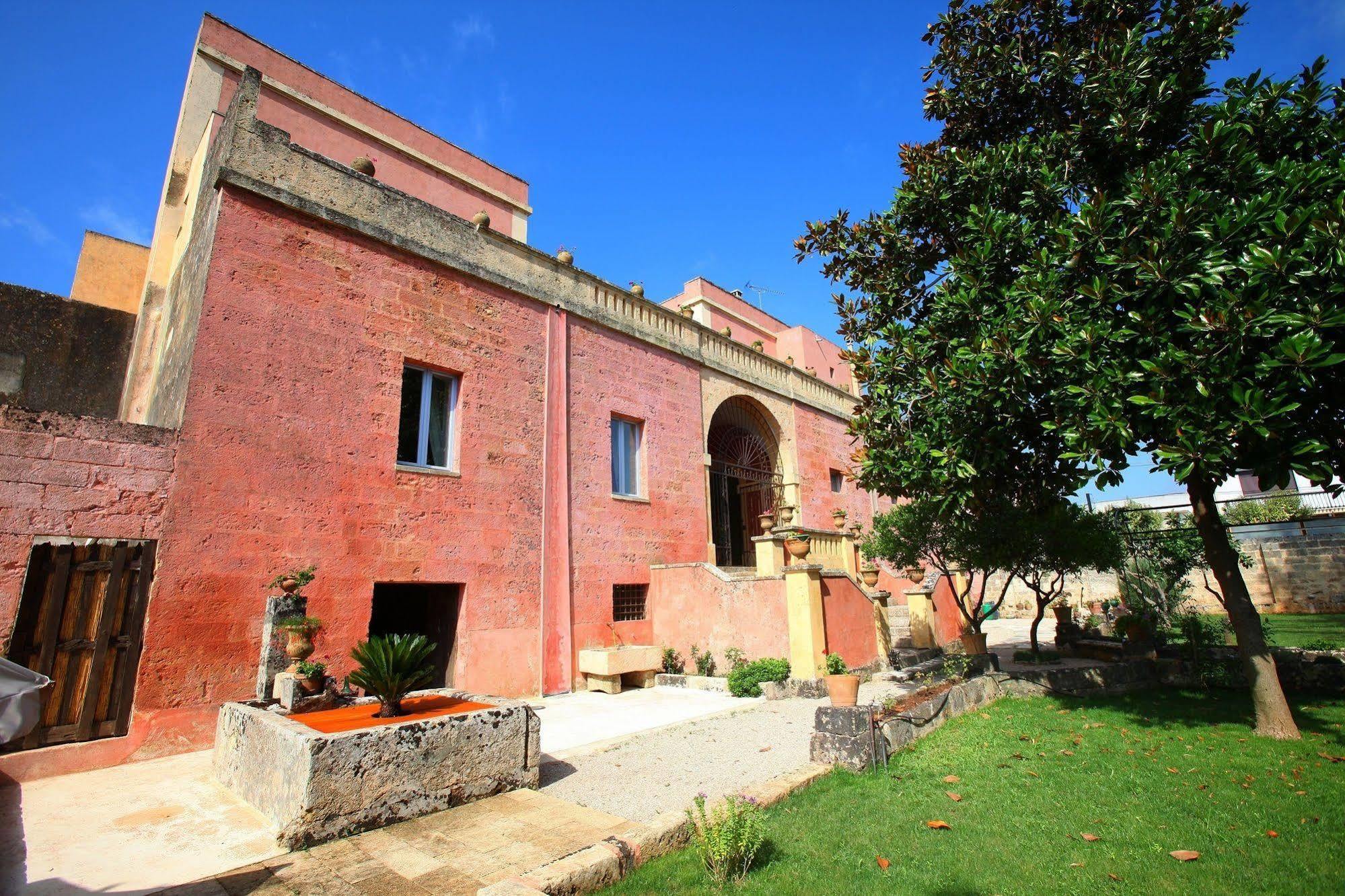Palazzo Laura Bed & Breakfast Morciano di Leuca Exterior photo