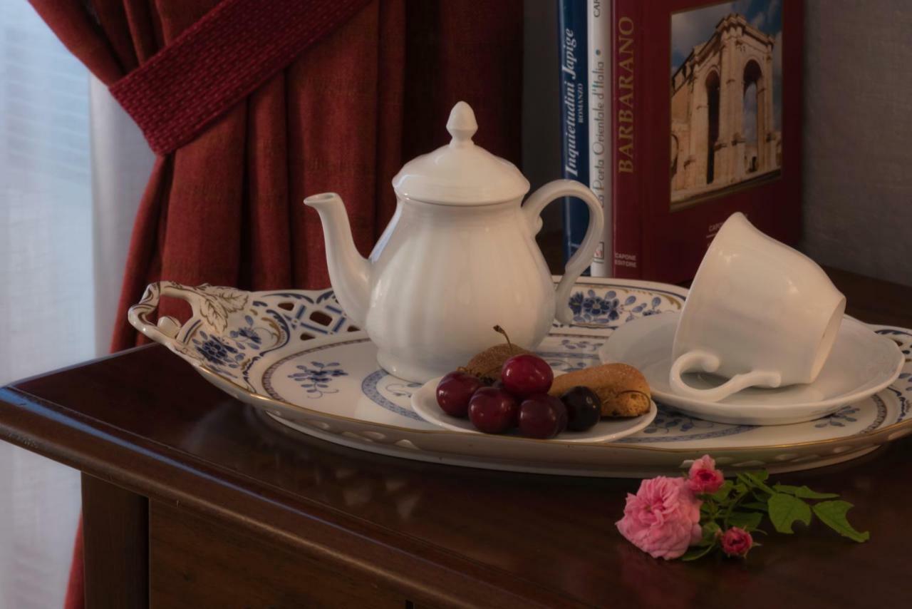 Palazzo Laura Bed & Breakfast Morciano di Leuca Exterior photo