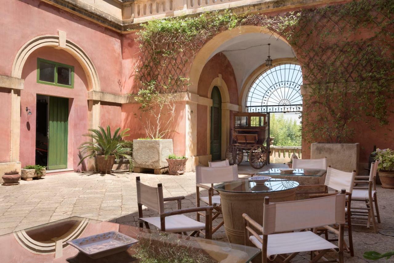 Palazzo Laura Bed & Breakfast Morciano di Leuca Exterior photo